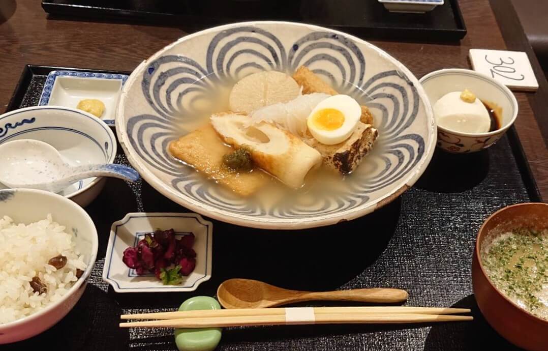 北千住明日香支店はくしゅうランチ